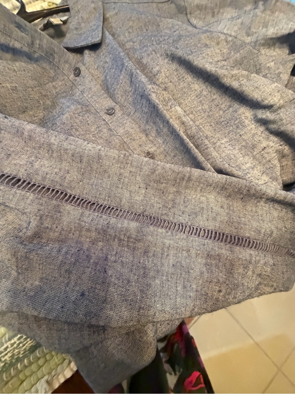 Casual Heather blue chambray linen Button-Up Shirt - size LG - Picture 3 of 6